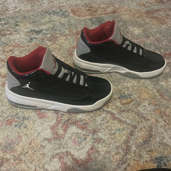 used once Jordon‘s!! - Picture 2 of 4